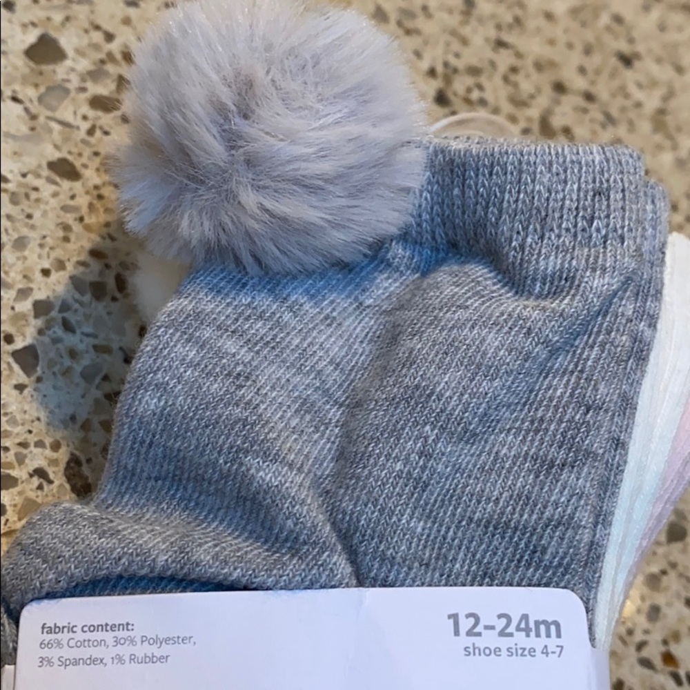 Carter’s 3 pack crew Pom Pom socks - Picture 7 of 7